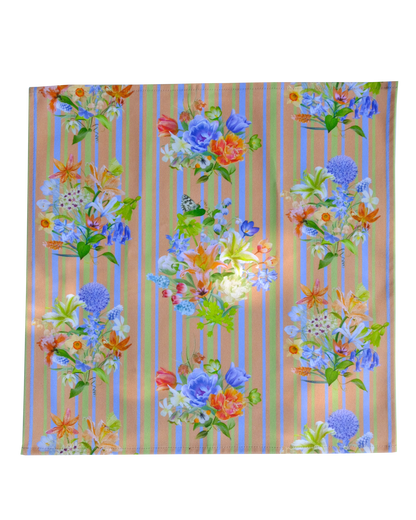 Floral pattern with vertical stripes on a fabric napkin