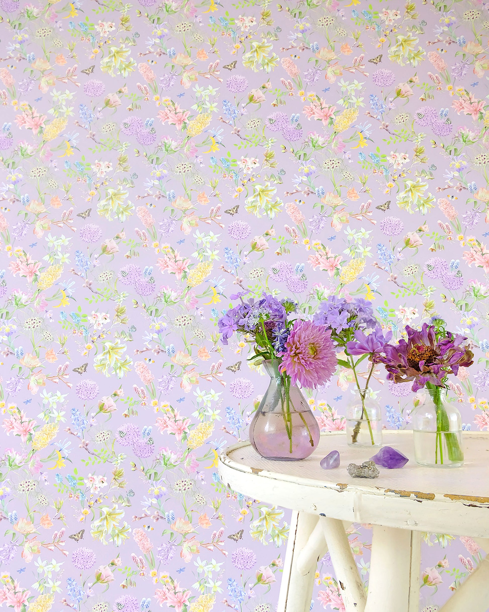 Pastel lilac wallpaper in baby blue with a delicate floral pattern for traditional cottage interiors